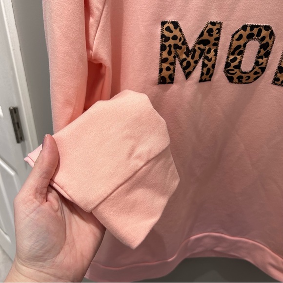 Mom Mode Pink Animal Print Pull Over Sweatshirt-Lg - Picture 7 of 7